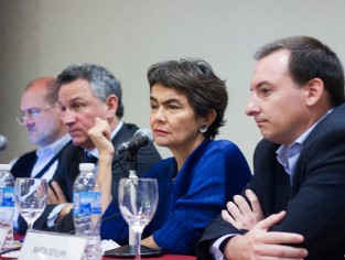 Seminario sobre política, periodismo y medios de comunicación